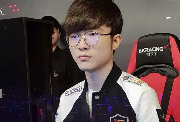 的表现点燃 的表现点燃