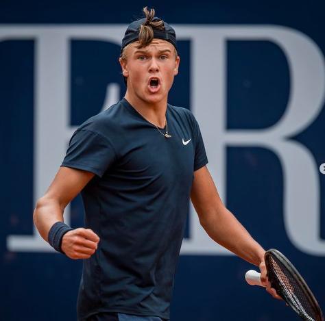 育界的巨大 育界的巨大